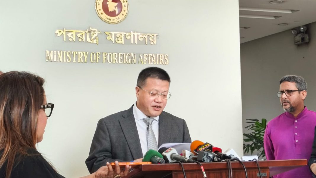 Ministry of foreignaffairs পররাষ্ট্র মন্ত্রণালয়ে সাংবাদিকদের সঙ্গে আলাপকালে চীনা রাষ্ট্রদূত ইয়াও ওয়েন