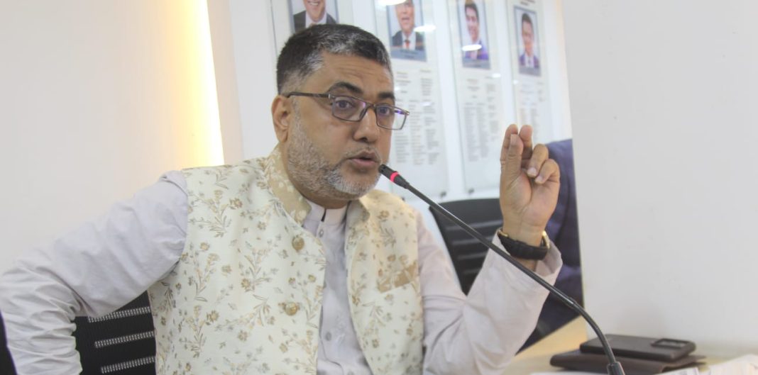 Atikul Islam বাংলাদেশের বর্তমান রাজনৈতিক ও অর্থনৈতিক প্রেক্ষাপটে তারেক রহমানকে কেন দেশের প্রধানমন্ত্রী নির্বাচন করা অপরিহার্য