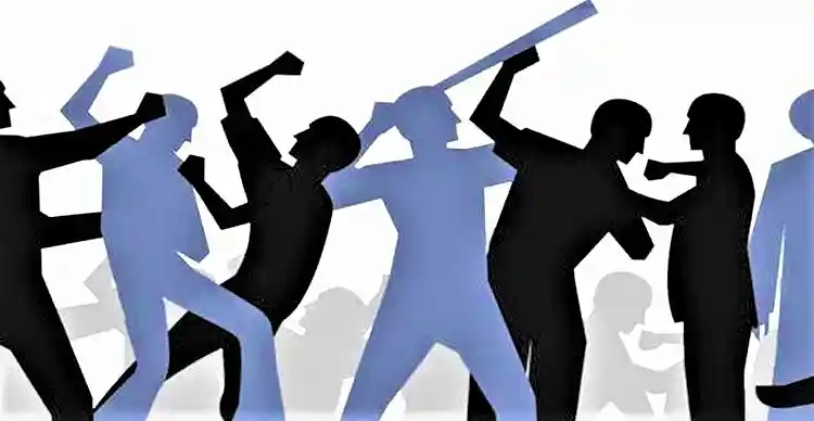 clash মারামারির একটি প্রতিকী ছবি।